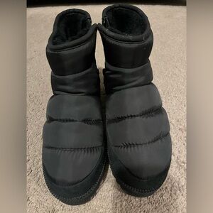 Ugg waterproof snow boots